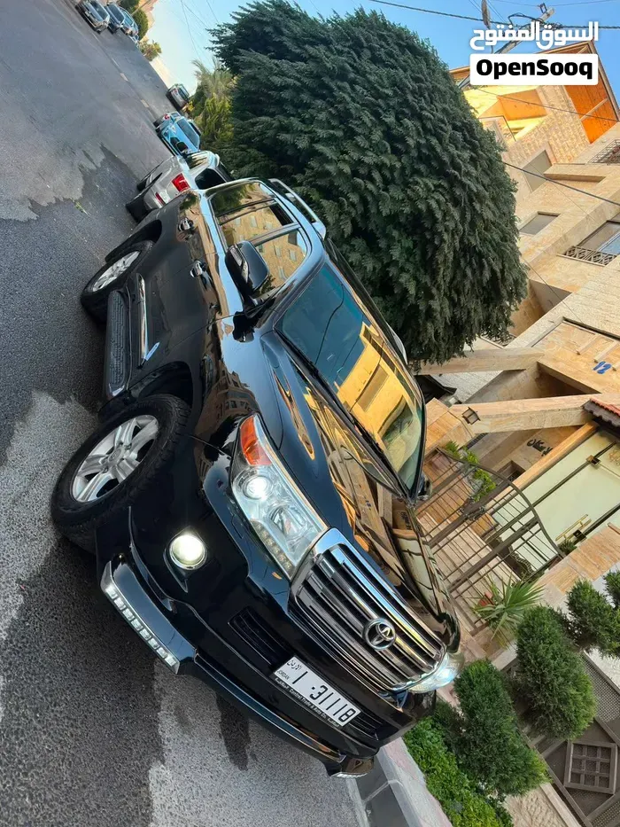 Toyota Land Cruiser 2013 photo 3