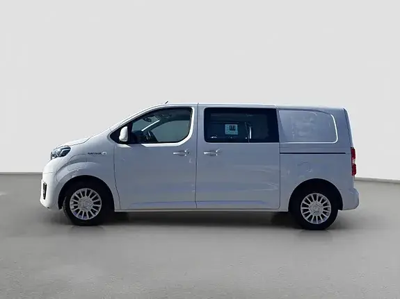 Toyota Proace 2023 photo 2