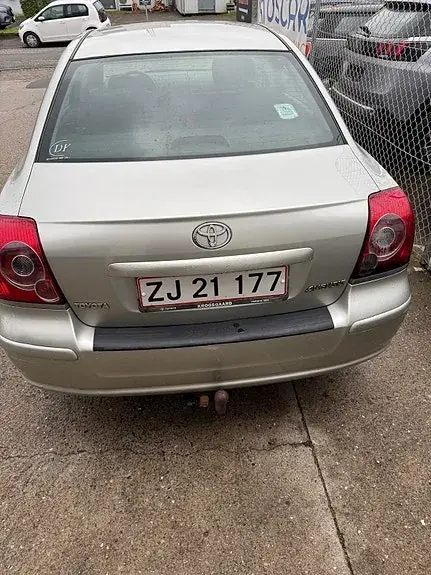 Toyota Avensis 2008 photo 2