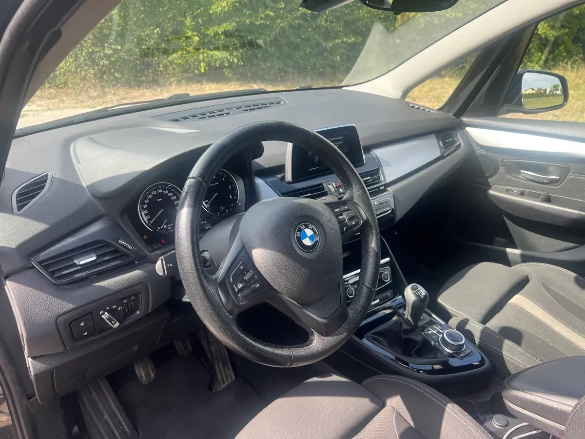 BMW 2 Series 2019 photo 3
