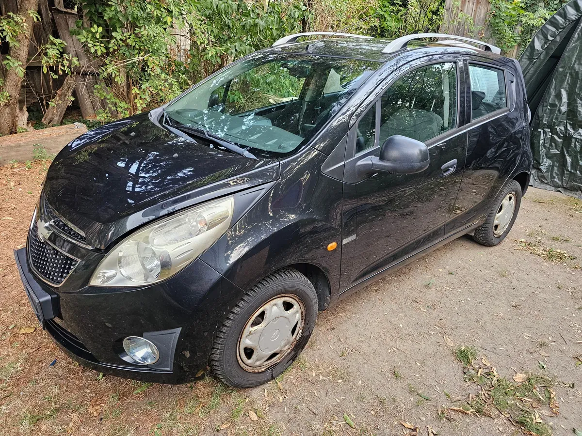 Chevrolet Spark 2011 photo 3