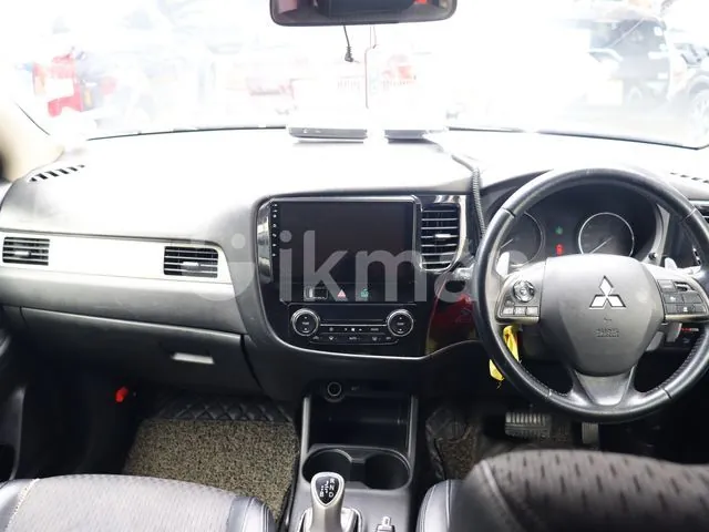 Mitsubishi Outlander 2014 photo 3
