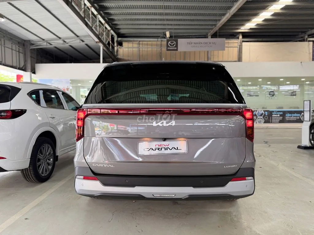 Kia Carnival 2025 photo 4