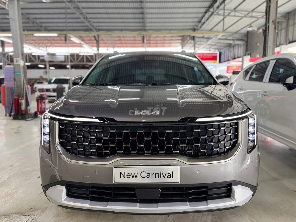 Kia Carnival 2025 photo 2