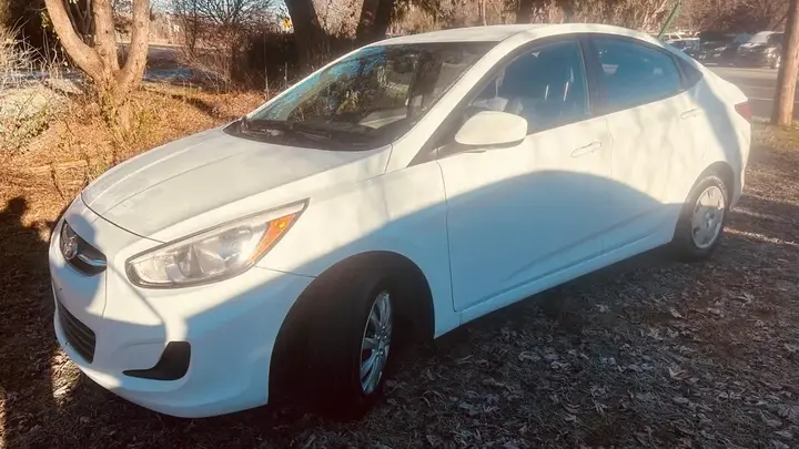 Hyundai Accent 2016 photo 3