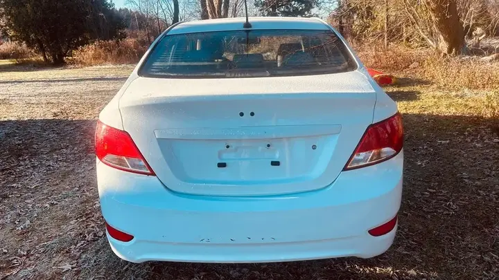 Hyundai Accent 2016 photo 5
