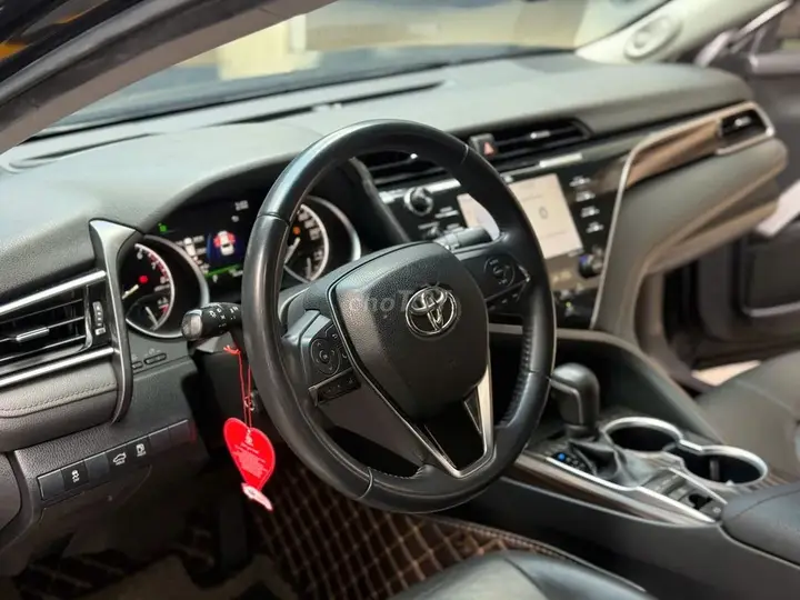 Toyota Camry 2019 photo 4