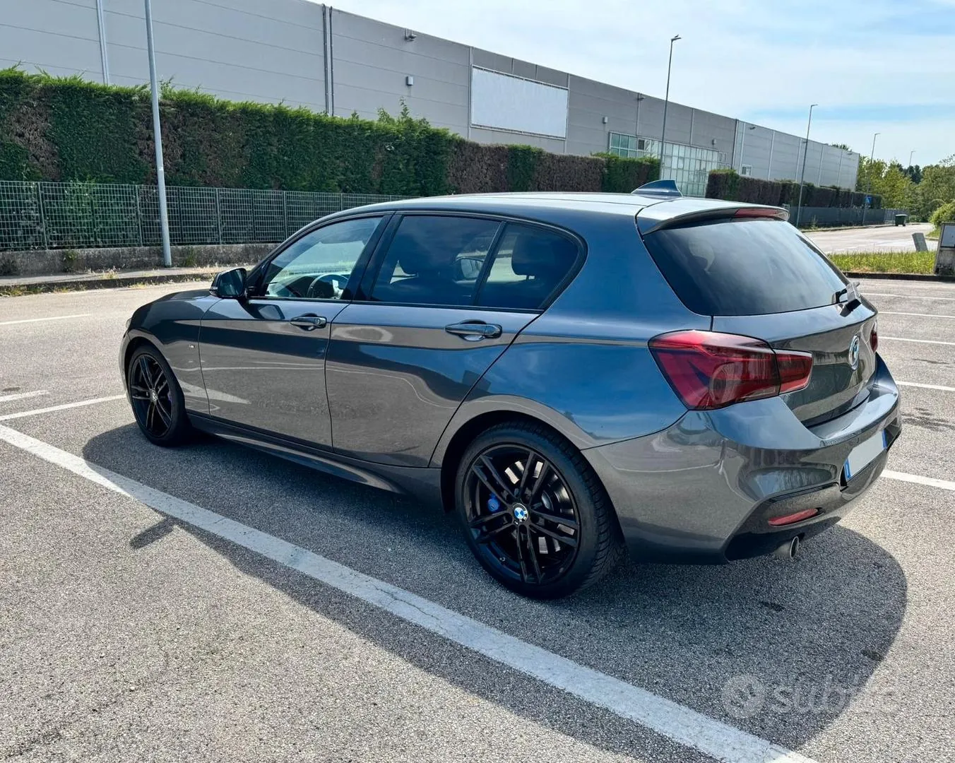 BMW 1 Series 2018 photo 2