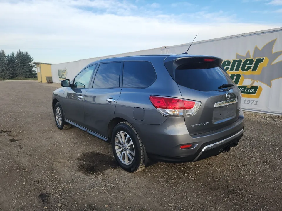 Nissan Pathfinder 2015 photo 3