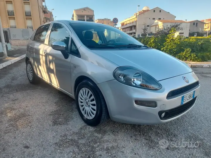 Fiat Punto 2013 photo 2
