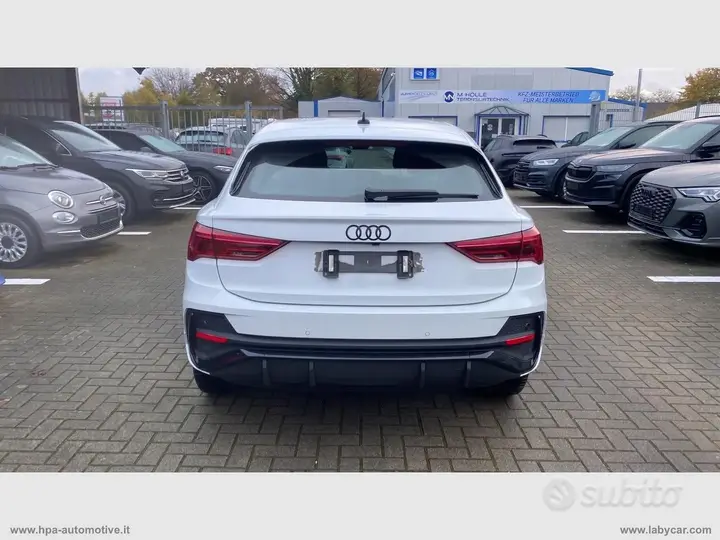 Audi Q3 2022 photo 4