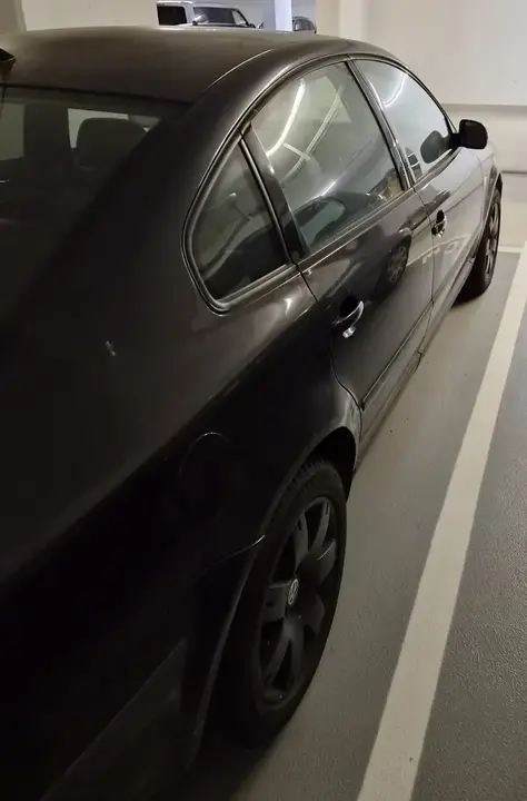 Volkswagen Passat 2000 photo 3