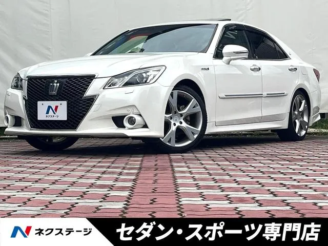 Toyota Crown Athlete Hybrid