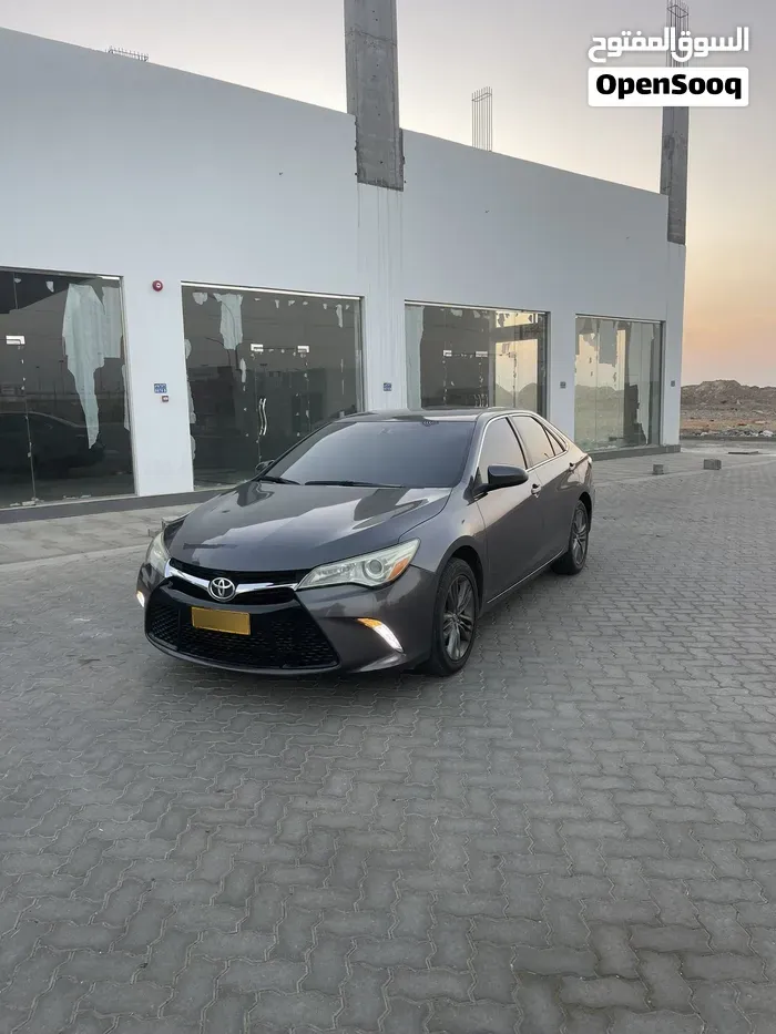 Toyota Camry 2017 photo 2