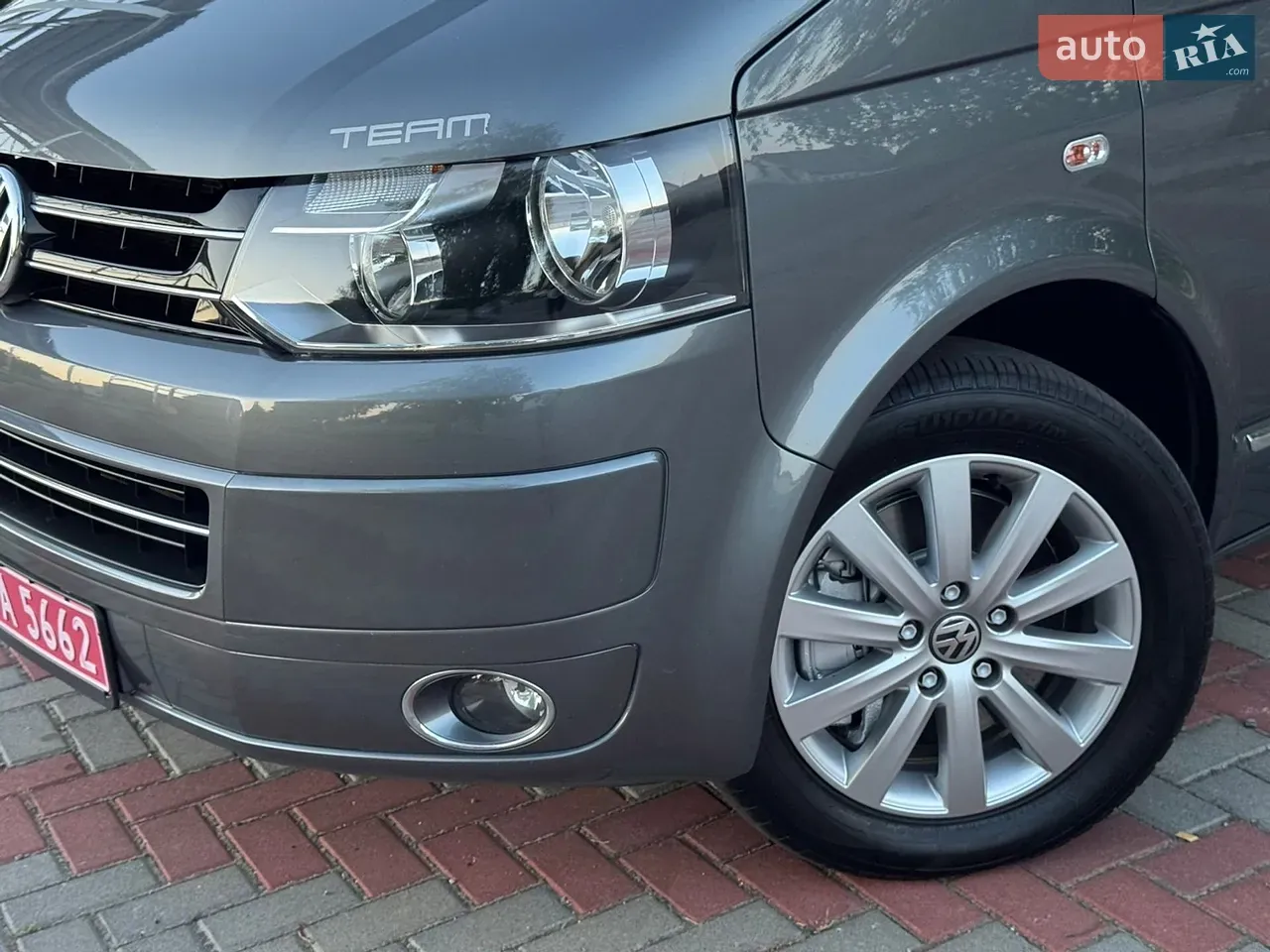 Volkswagen Multivan 2011 photo 4