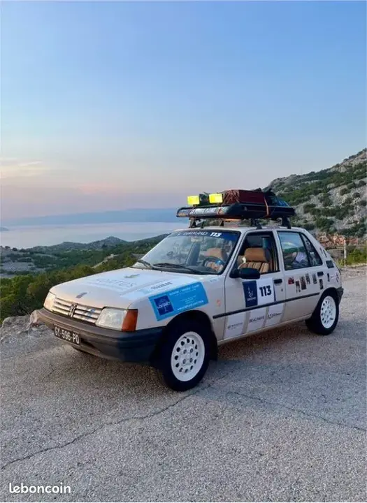Peugeot 205