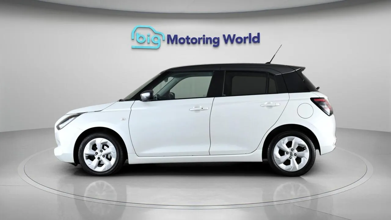 Suzuki Swift 2024 photo 5