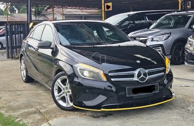 Mercedes-Benz A180