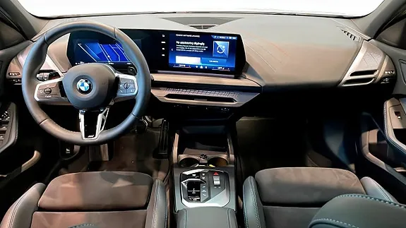 BMW 120 2026 photo 4