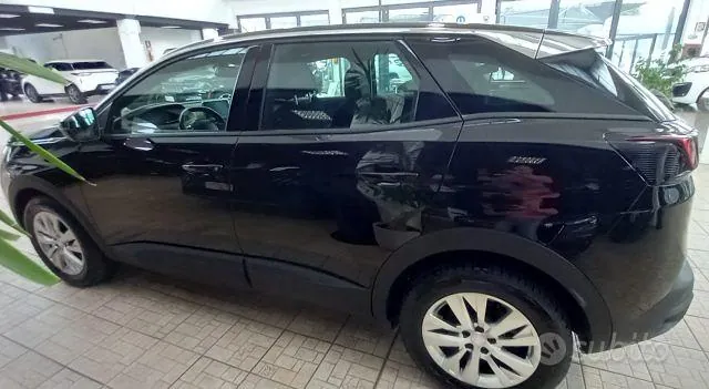 Peugeot 3008 2023 photo 3