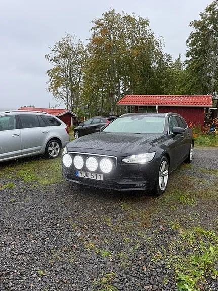 Volvo V90
