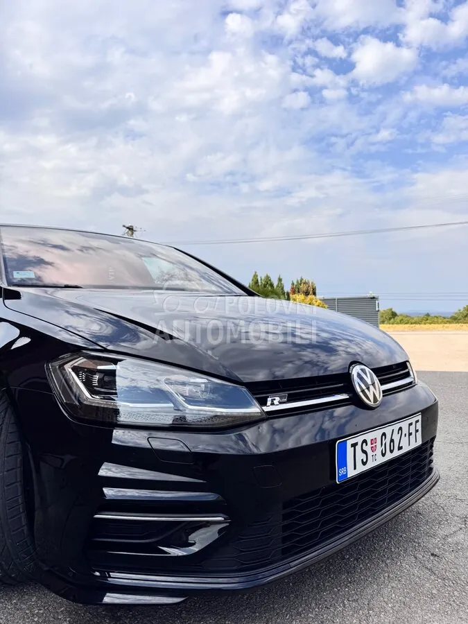 Volkswagen Golf 2019 photo 2