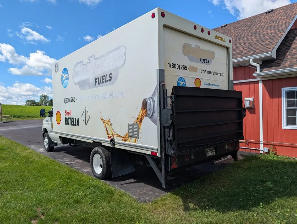 Ford 450 Cube Van 2017 photo 4