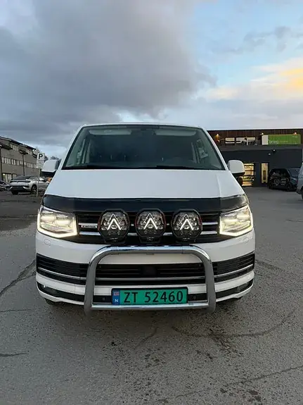 Volkswagen Transporter 2017 photo 2