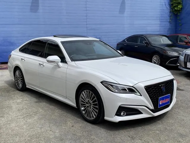 Toyota Crown Hybrid G 2021 photo 3