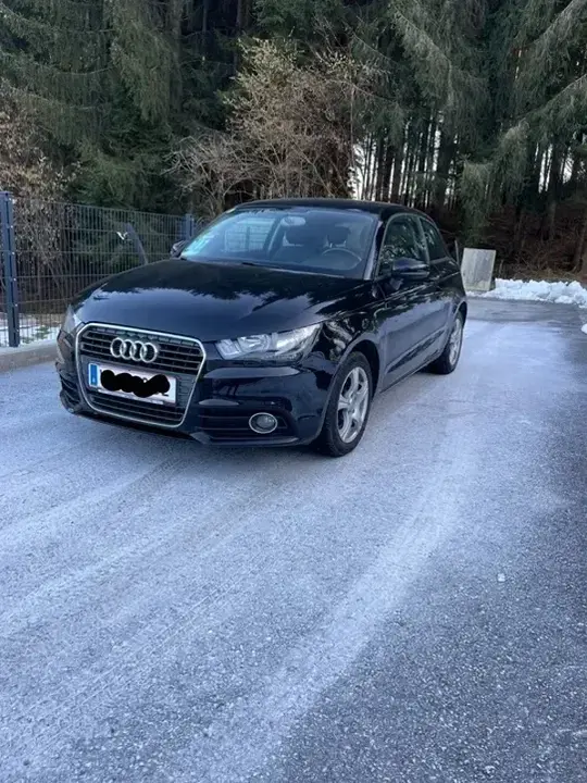 Audi A1 2011 photo 2