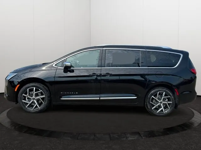 Chrysler Pacifica 2027 photo 2