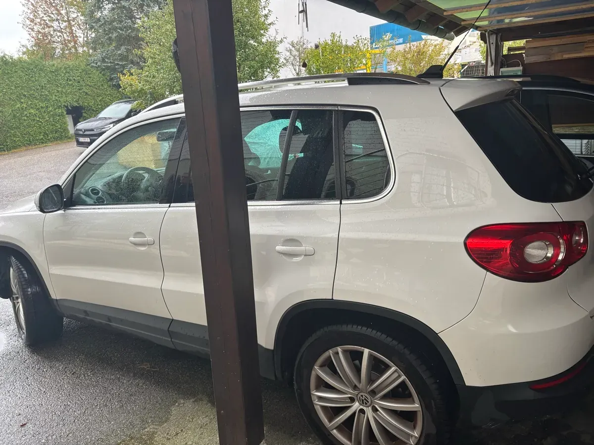 Volkswagen Tiguan 2009 photo 3