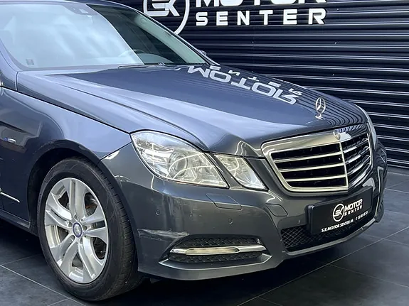 Mercedes-Benz E200 D 2011 photo 3