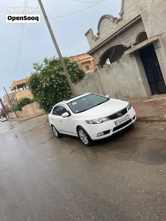 Kia Cerato 2012 photo 4