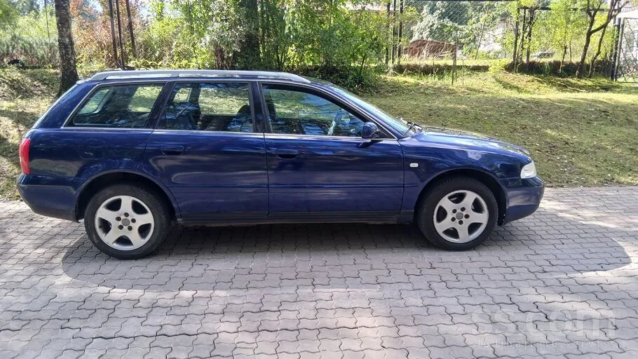 Audi A4 1999 photo 2