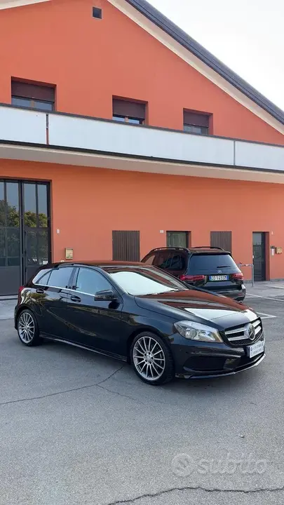 Mercedes-Benz A 180 2013 photo 3