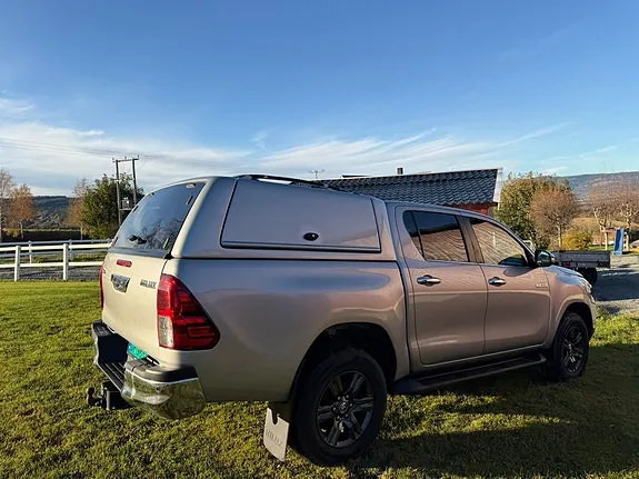 Toyota Hilux 2021 photo 4