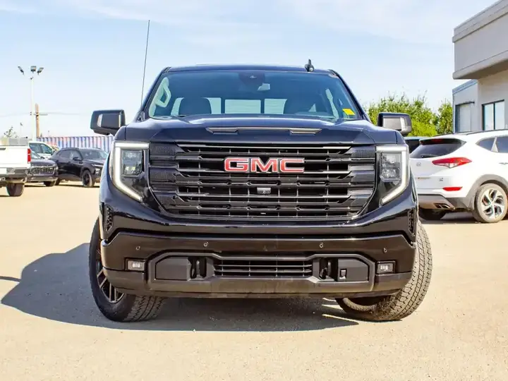 GMC Sierra 1500 2024 photo 3