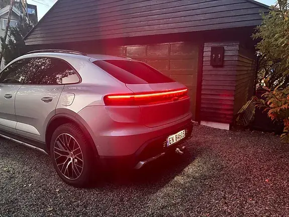 Porsche Macan 2025 photo 5