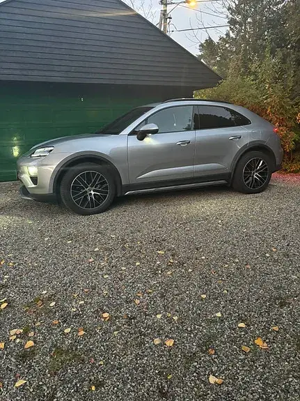 Porsche Macan 2025 photo 4
