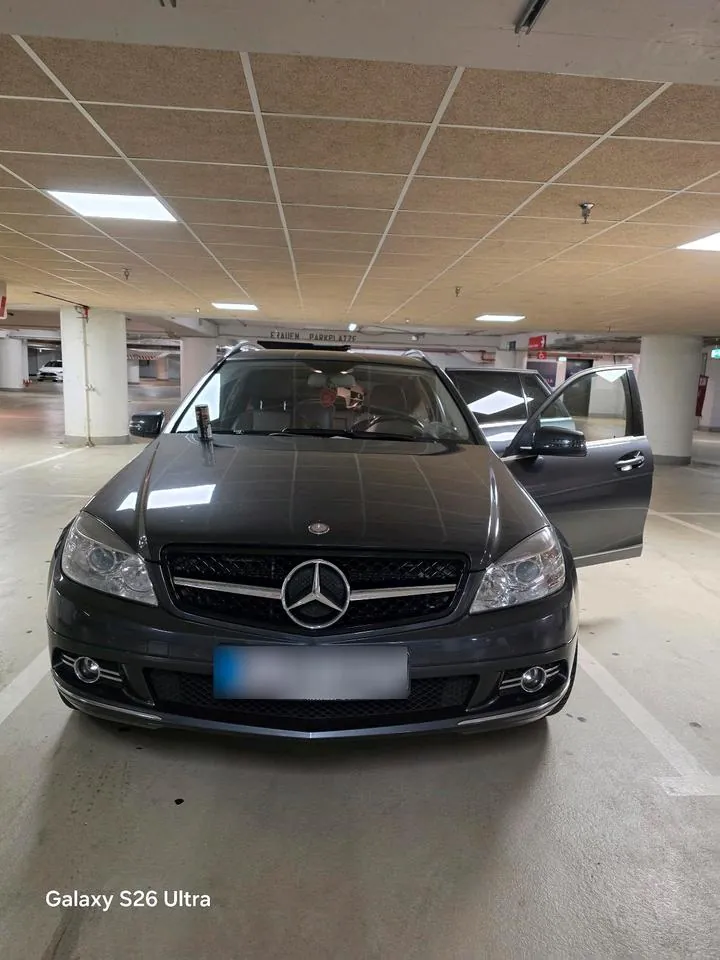 Mercedes-Benz W204