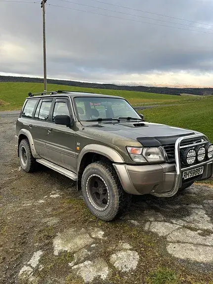 Nissan Patrol 1998 photo 2