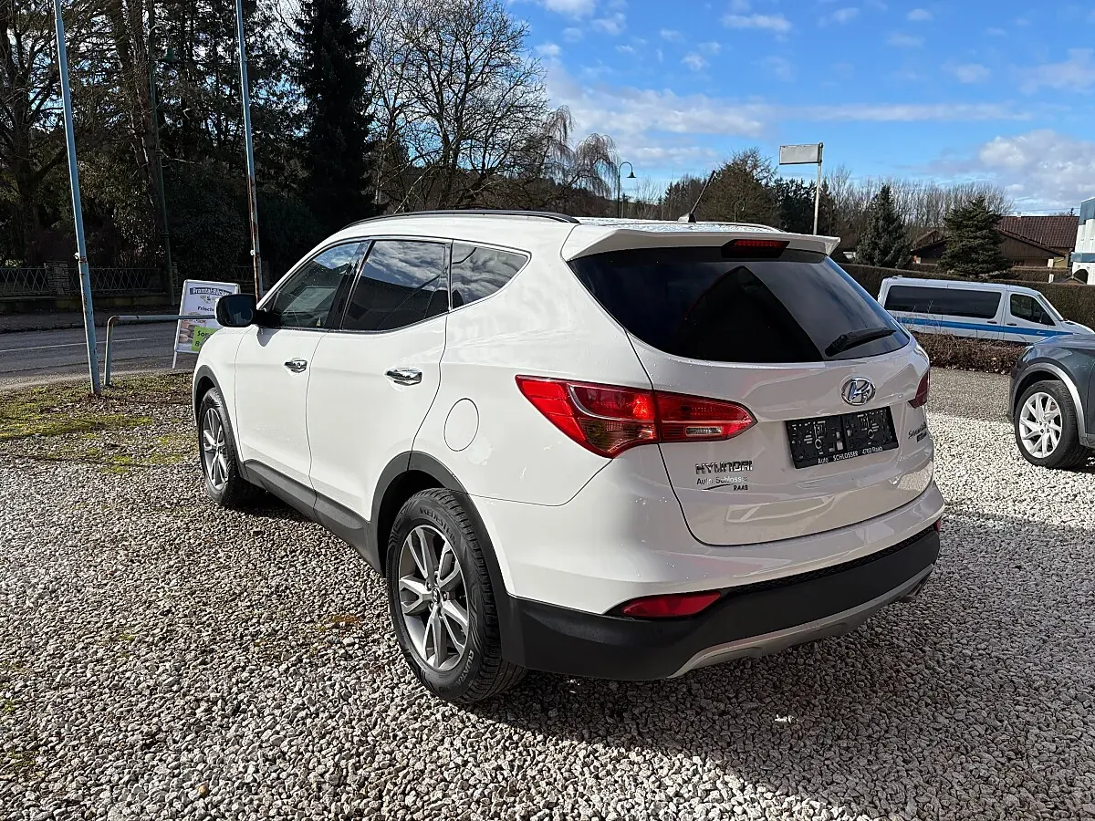 Hyundai Santa Fe 2013 photo 3