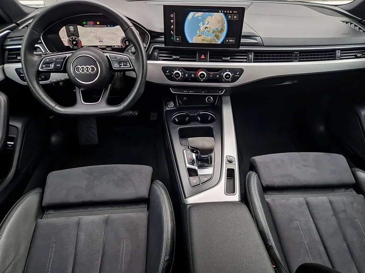 Audi A4 2023 photo 3