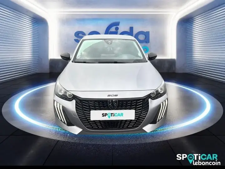Peugeot 208 2025 photo 2