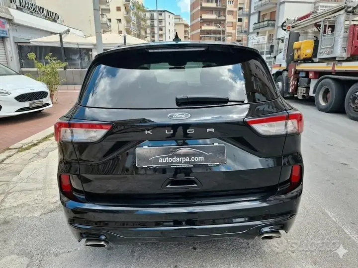 Ford Kuga 2022 photo 2