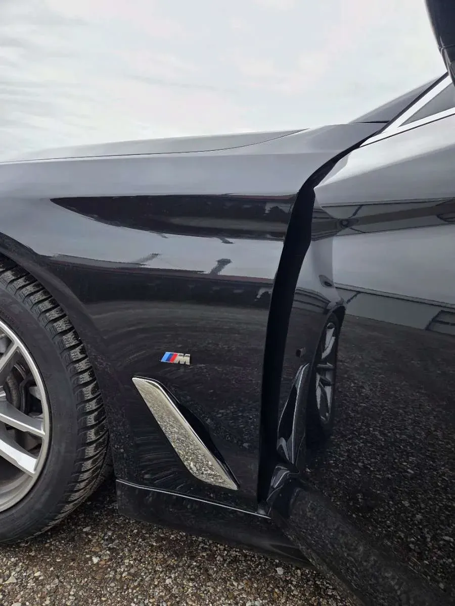 BMW 5 Series 2021 photo 2