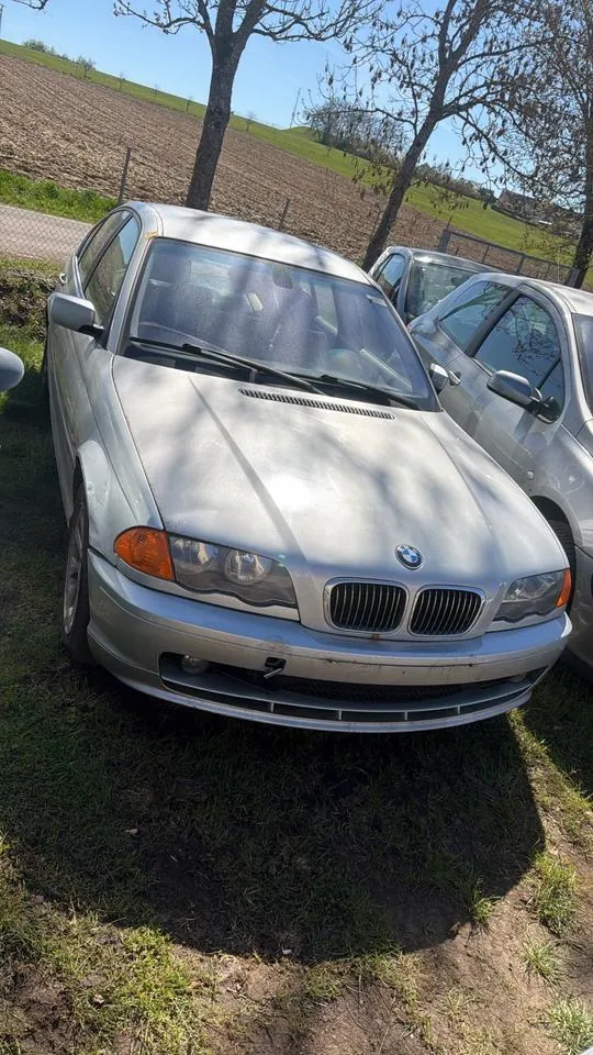BMW E46 325I