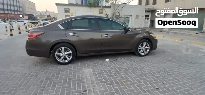 Nissan Altima 2015 photo 2