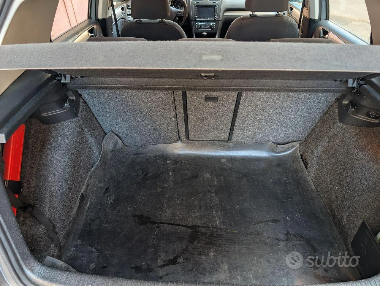 Volkswagen Golf 2010 photo 4